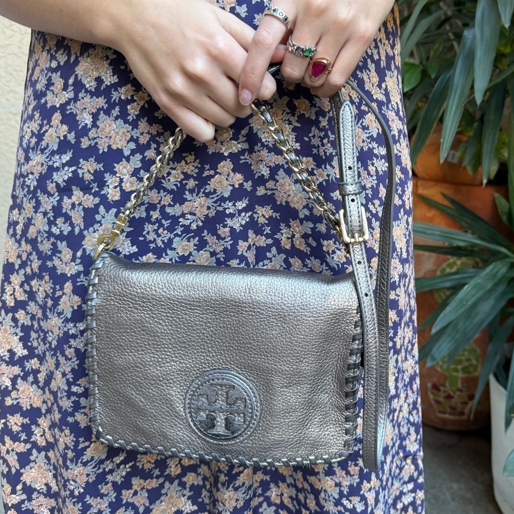 Vintage Tory Burch Metallic Gray Crossbody Bag with Gold Chunky Chain